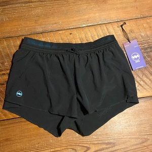Janji 3 inch AFO mid Running Shorts